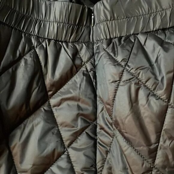 NWT Adika Black Quilted Puffer Mini Skirt Side Zip Elastic Waist Size L - Picture 6 of 7